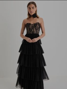 Sensational Darling Black Lace Tulle Tiered Strapless Maxi Dress